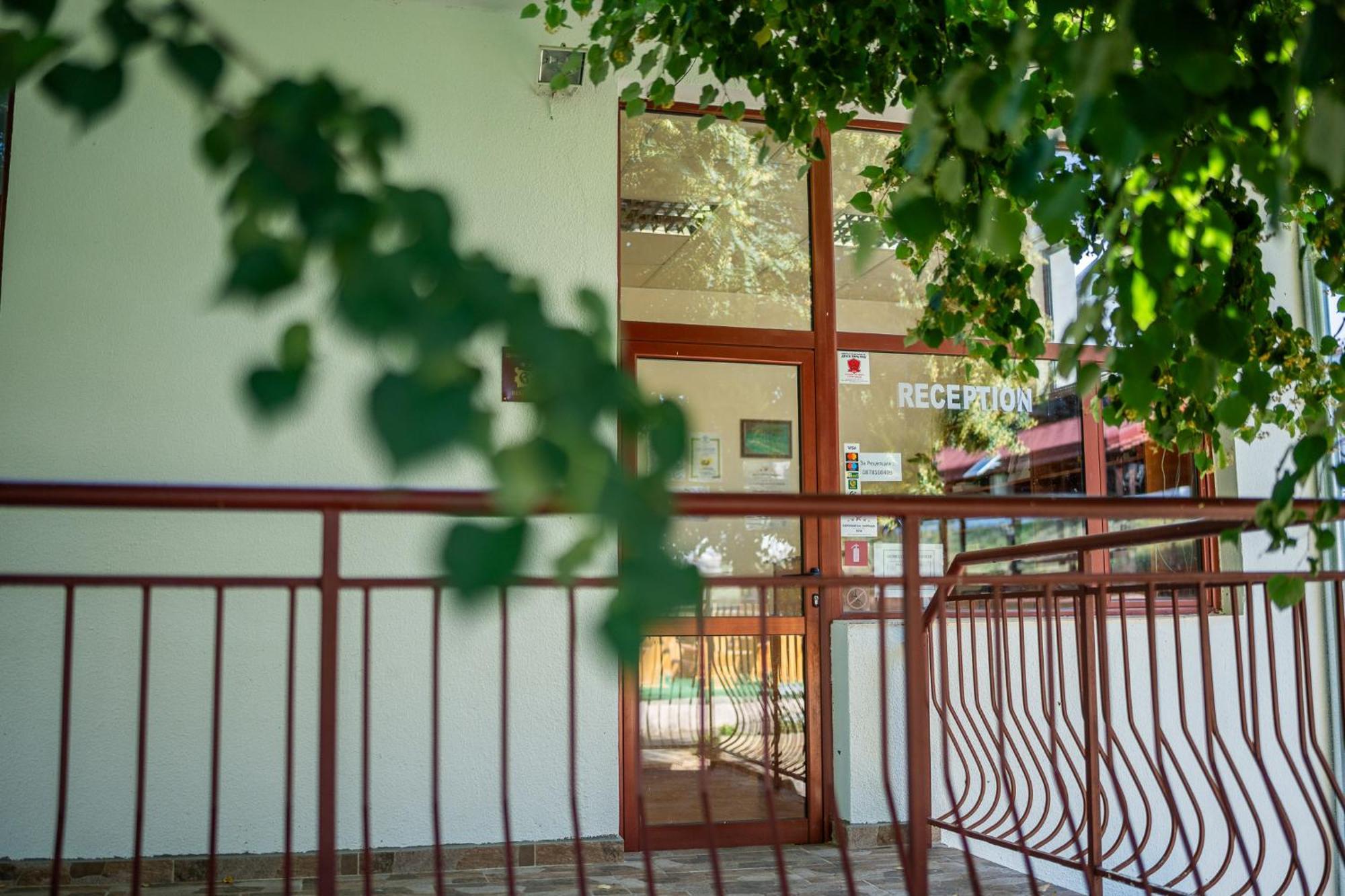 Hotel Комплекс Асеневци Carewa Liwada Zewnętrze zdjęcie